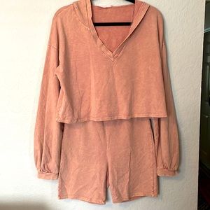 NWOT Blue Blush Set Size M